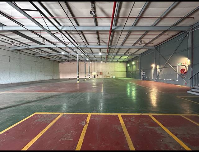 1,550M² WAREHOUSE TO LET IN EPPING INDUSTRIAL